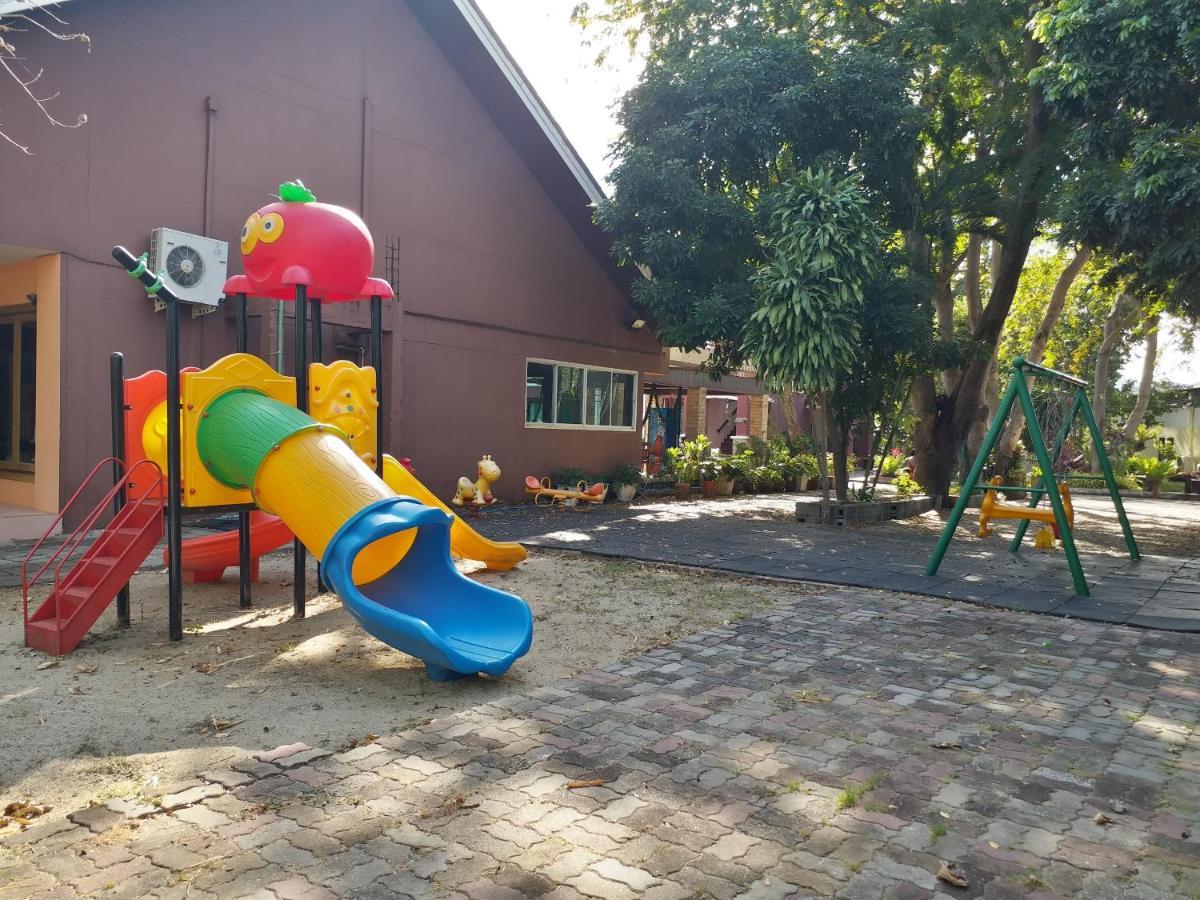 Sand Paisan Resort Pakchong Exterior photo